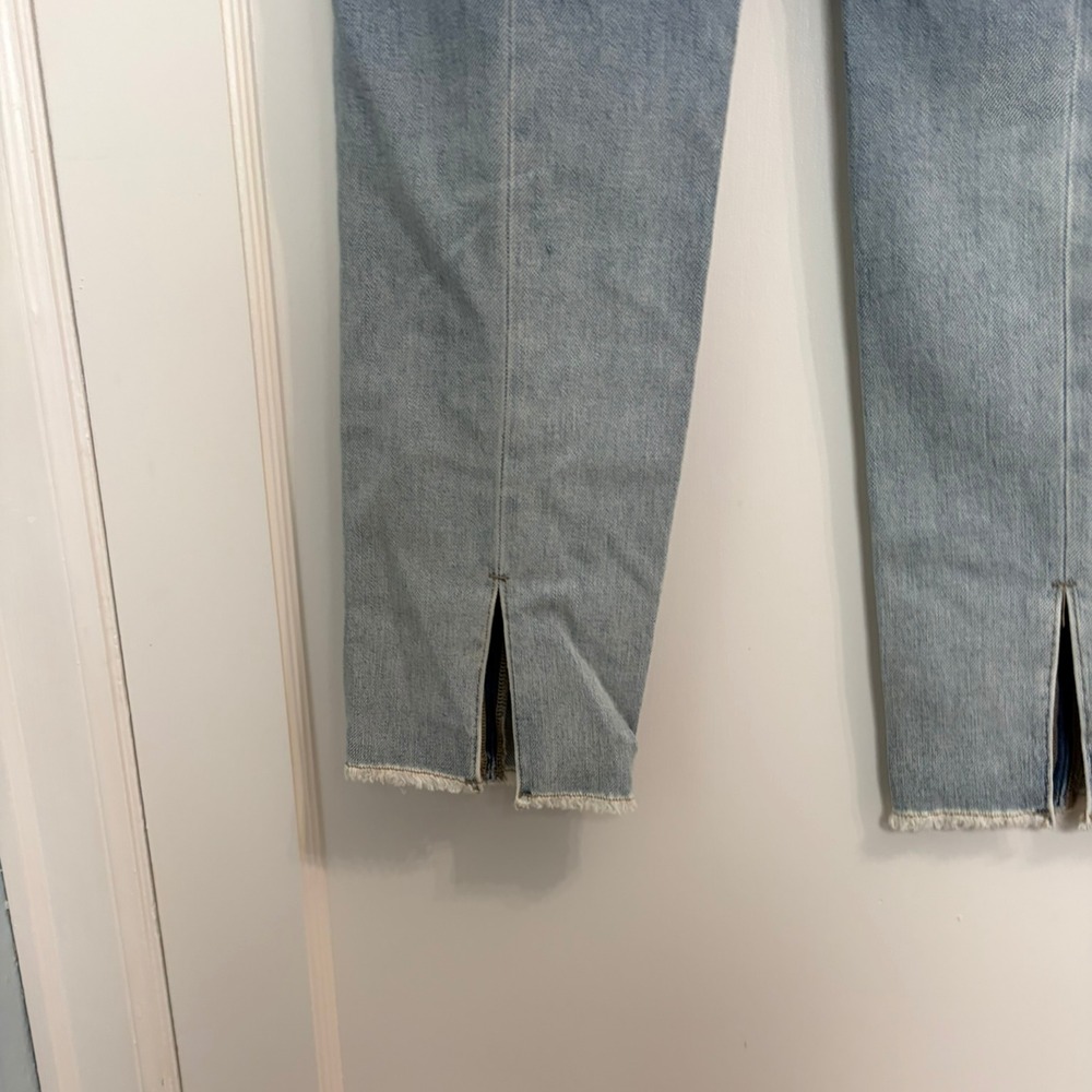 WHBM High-Rise Straight Jeans Size 00 Light Wash Raw Slit Hem Pintuck - Picture 5 of 14